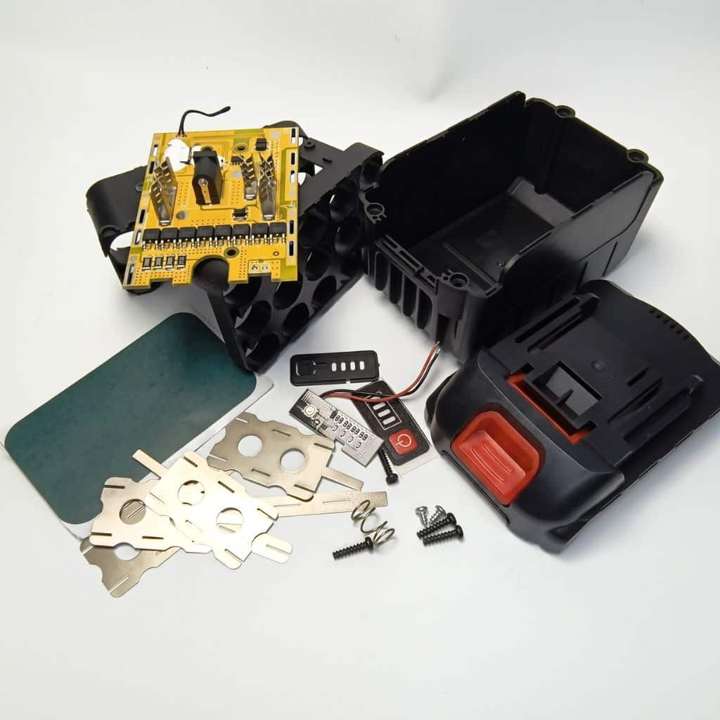 Корпус для акумулятора 21В Makita 5S3P на 15 18650 з BMS та LED індикацією - Зображення 4