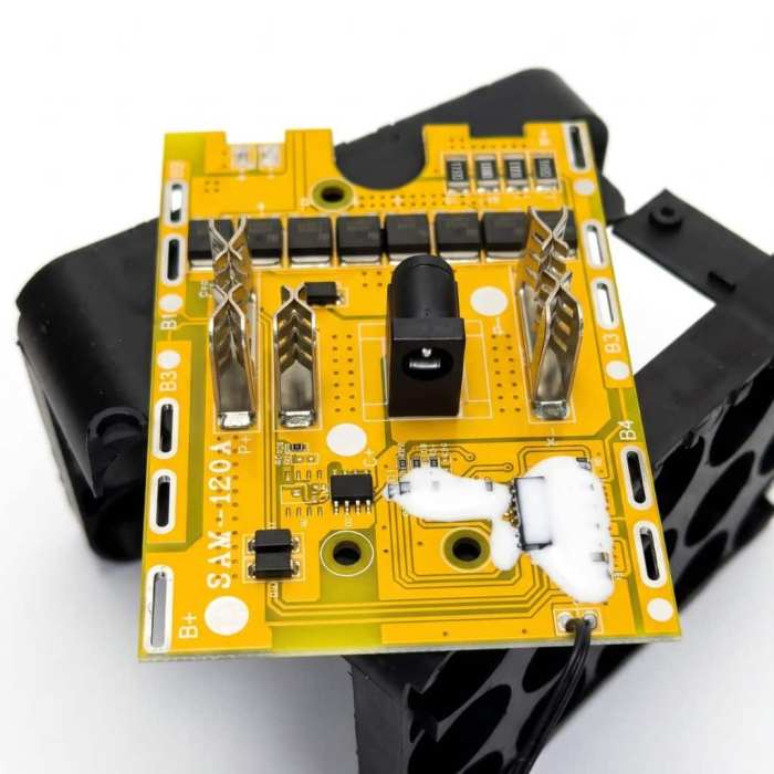 Корпус для акумулятора 21В Makita 5S3P на 15 18650 з BMS та LED індикацією - Зображення 5